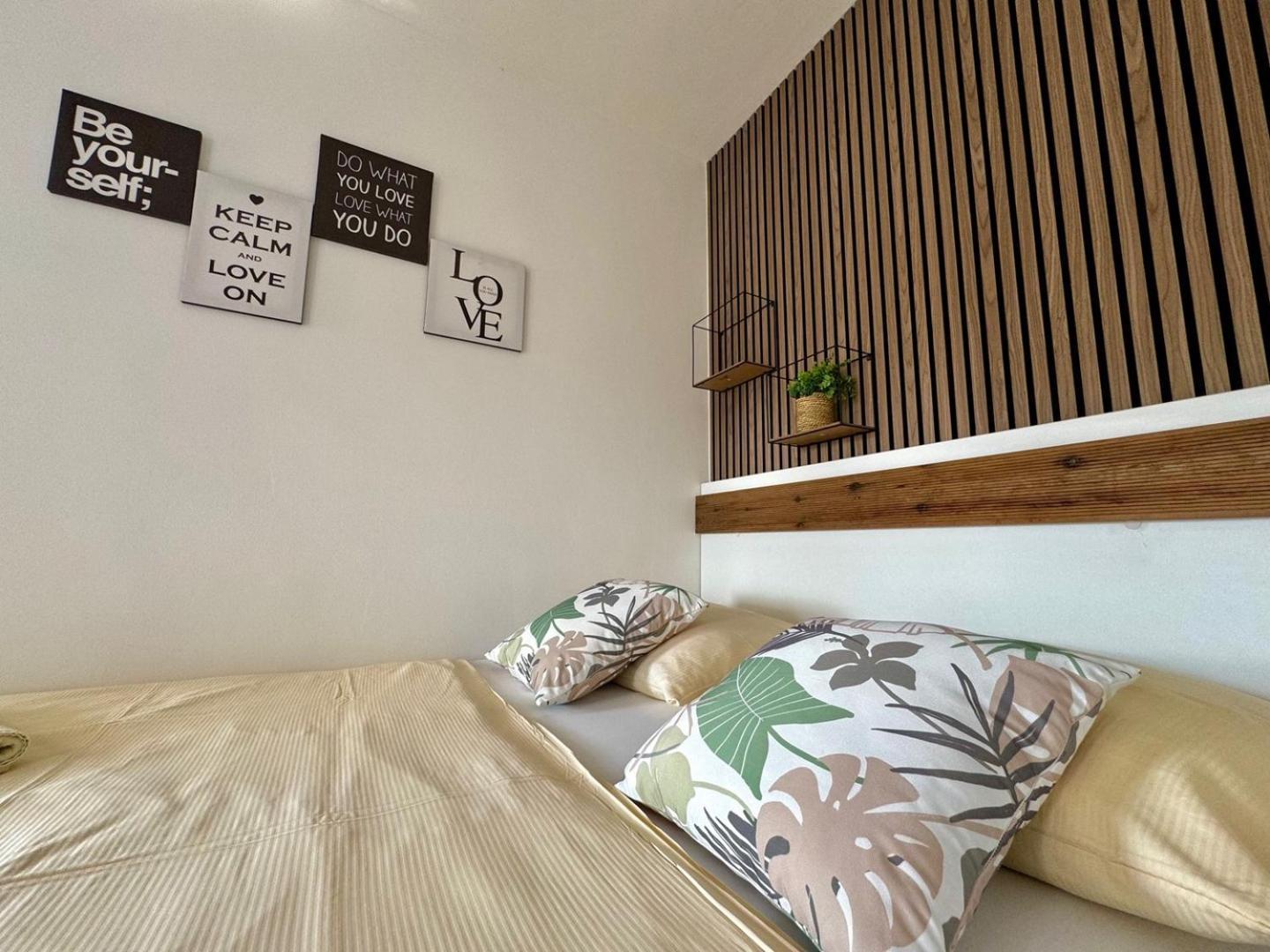 Charming Apartments Dodo Krk Town Exterior photo